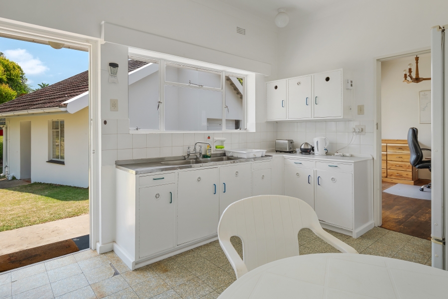 3 Bedroom Property for Sale in Leisure Isle Western Cape